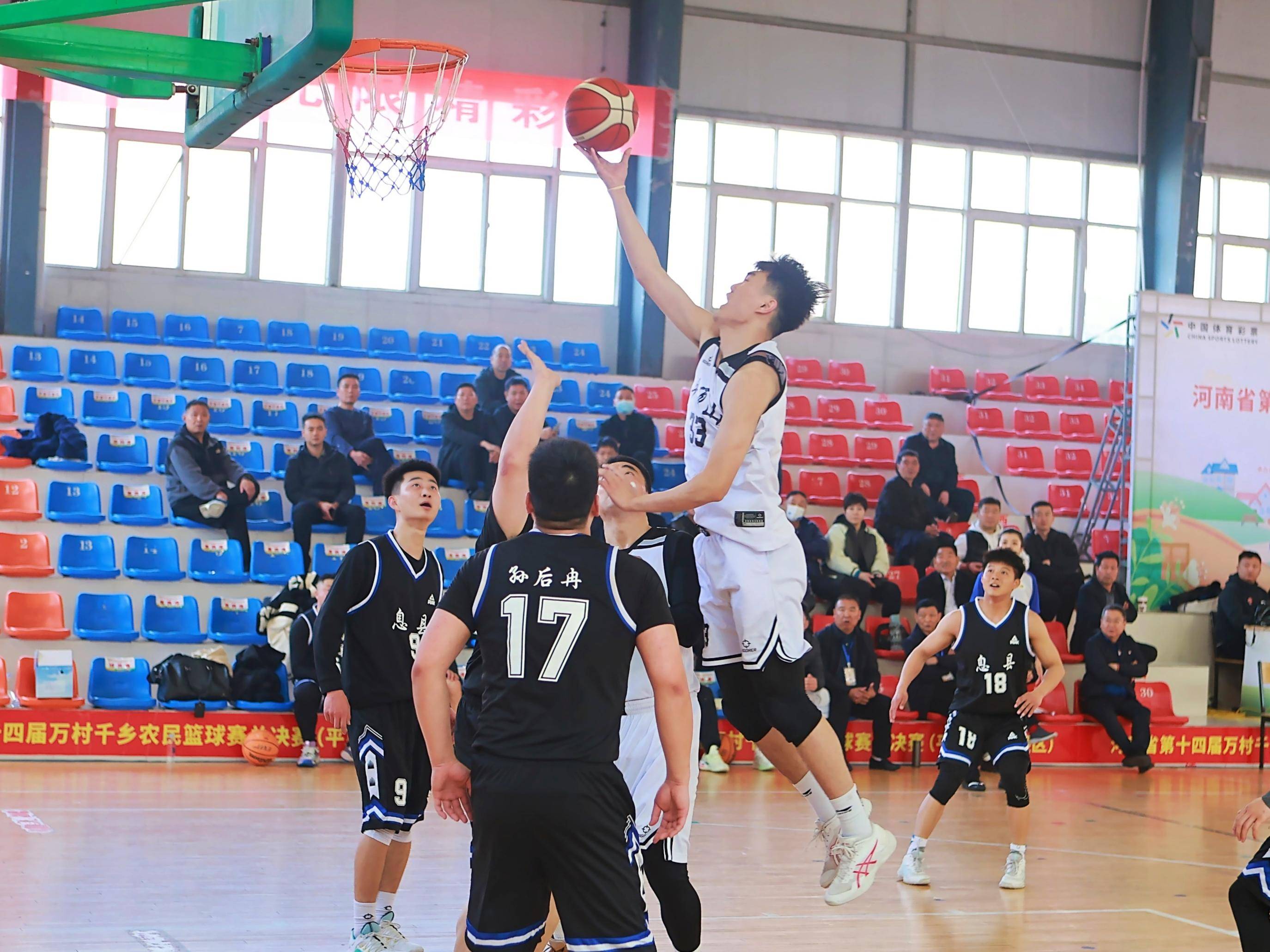 篮球战队状态火热，誓夺总冠军