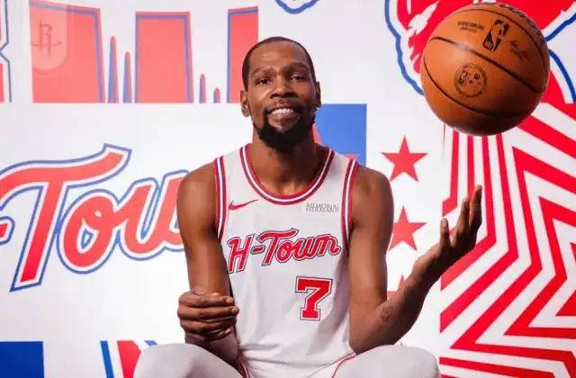 鹈鹕轻取76人,杜兰特状态火热 鹈鹕轻取76人,杜兰特状态火热