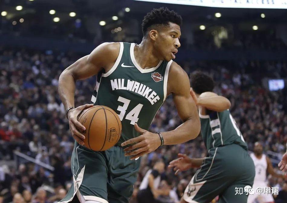 深圳队力克猛龙，戈贝尔带队取胜