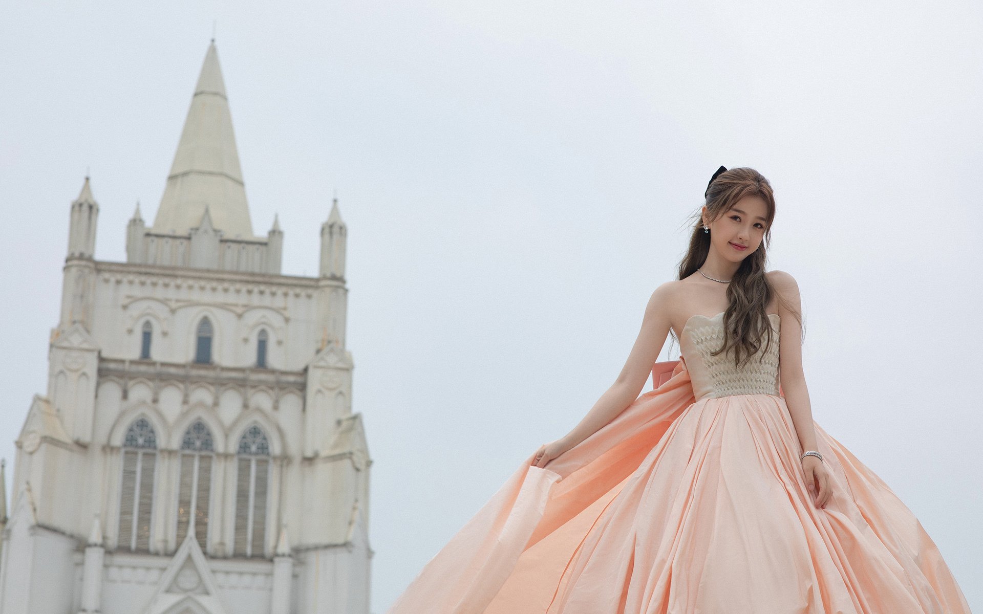 神来之笔，保罗在沸腾的绿茵上空，画下唯一的三分绝唱