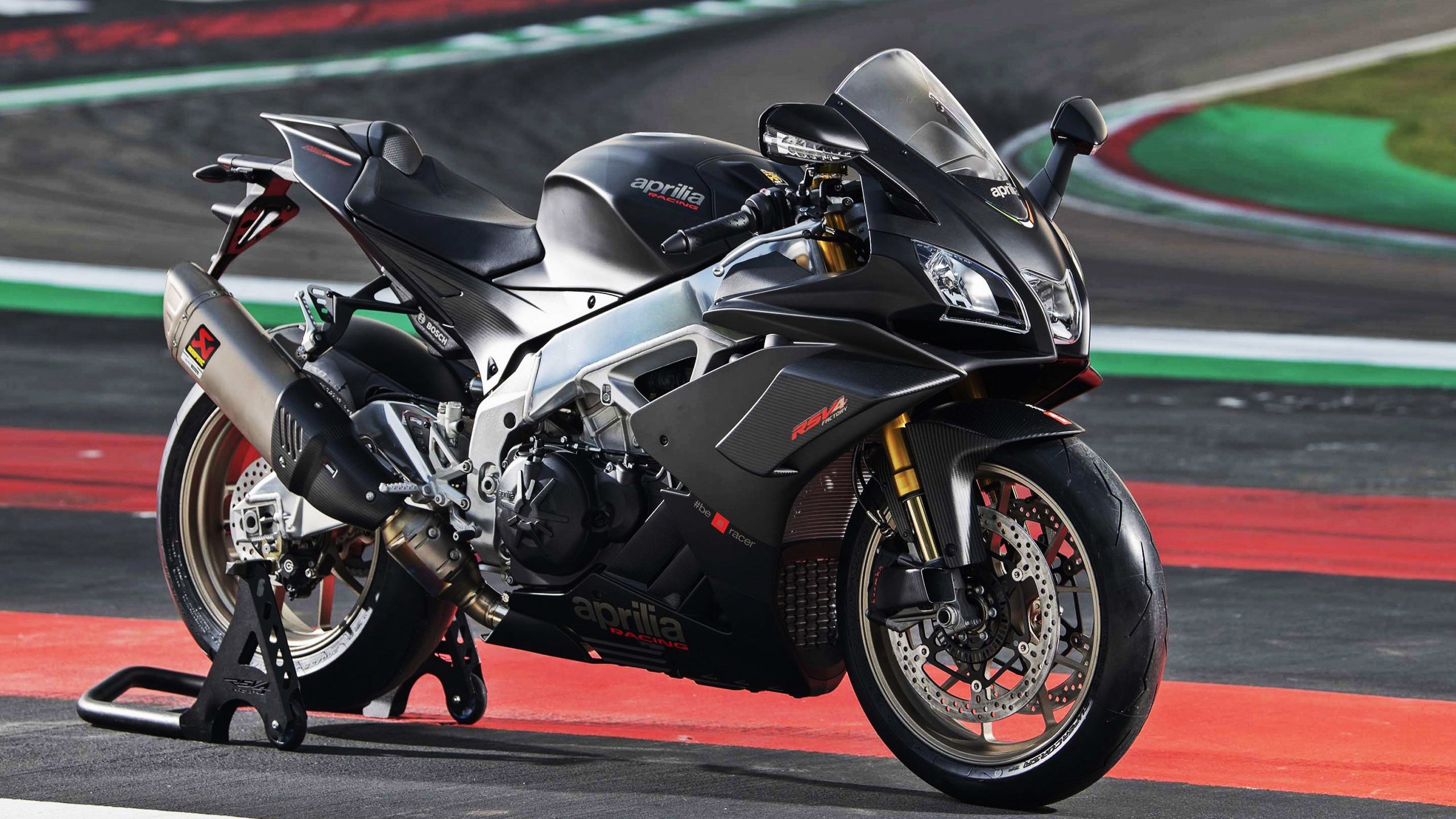 萨卡式闪电战，尼日利亚双子星爆发，战术压制击溃几内亚