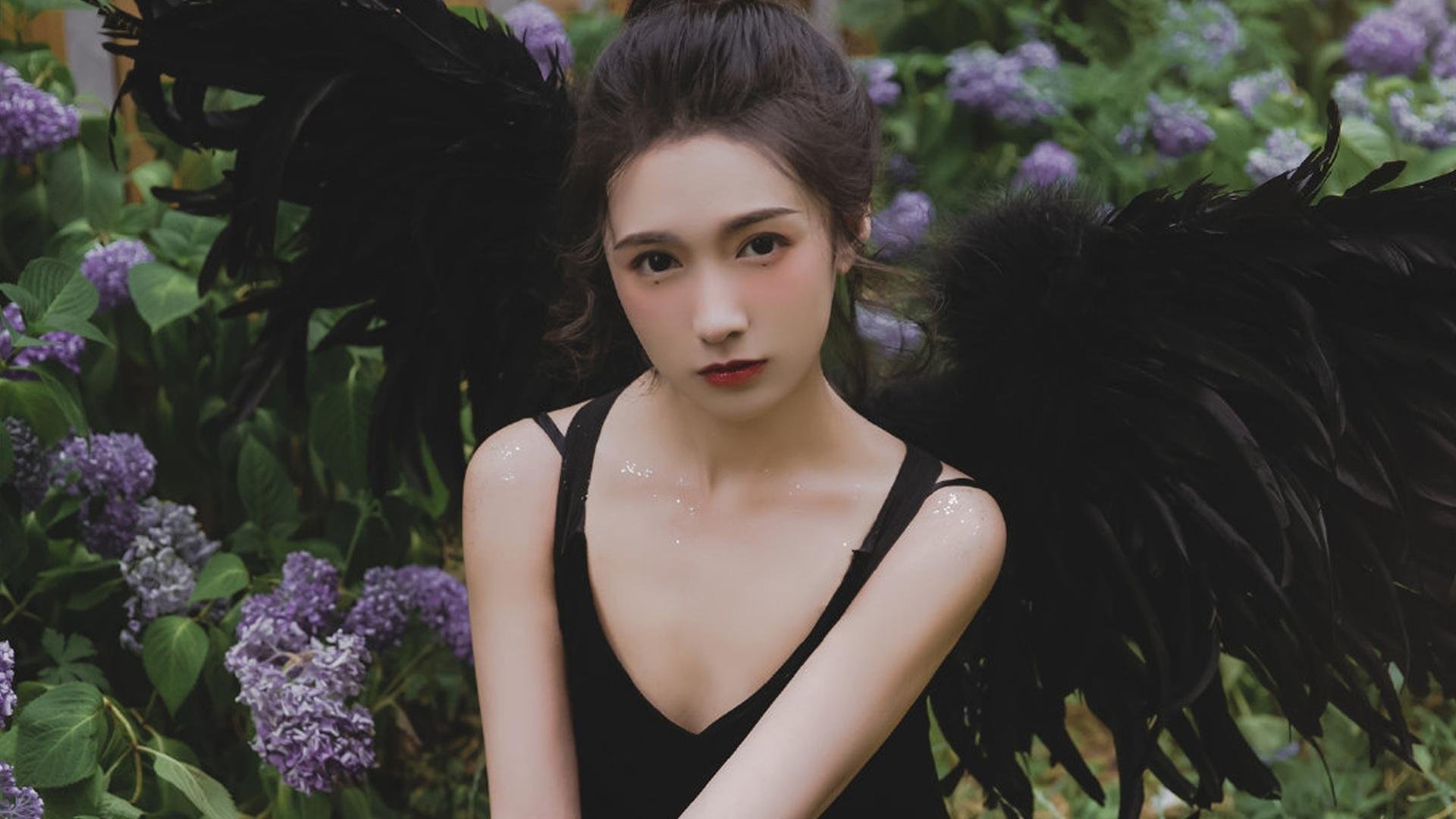 当南美铁壁遭遇安达卢西亚流沙，本泽马用冠军刻度丈量绿茵